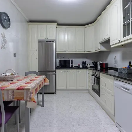 アパート En El Mismo Corazon Del Casco Viejo ビルバオ