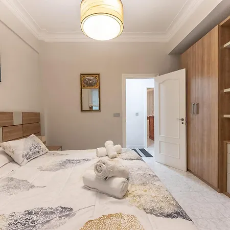 Apartment En El Mismo Corazon Del Casco Viejo *